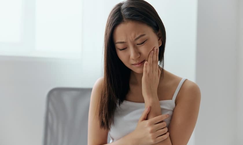 what happens if a tooth is stuck in the gum